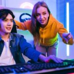 Rahasia di Balik Podium: 10 Peran Krusial Coach dan Analis dalam Industri Esports